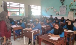 Siswa Kelas XII SMKN 3 Tanjungpandan Ikuti Ujian Sumatif 2024